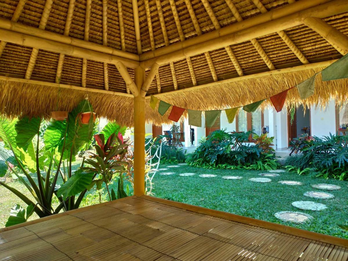 Lala Homestay Bingin Улувату Экстерьер фото